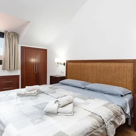 Apartment Attic Vistas Mit Wunderschoenem Meerblick *